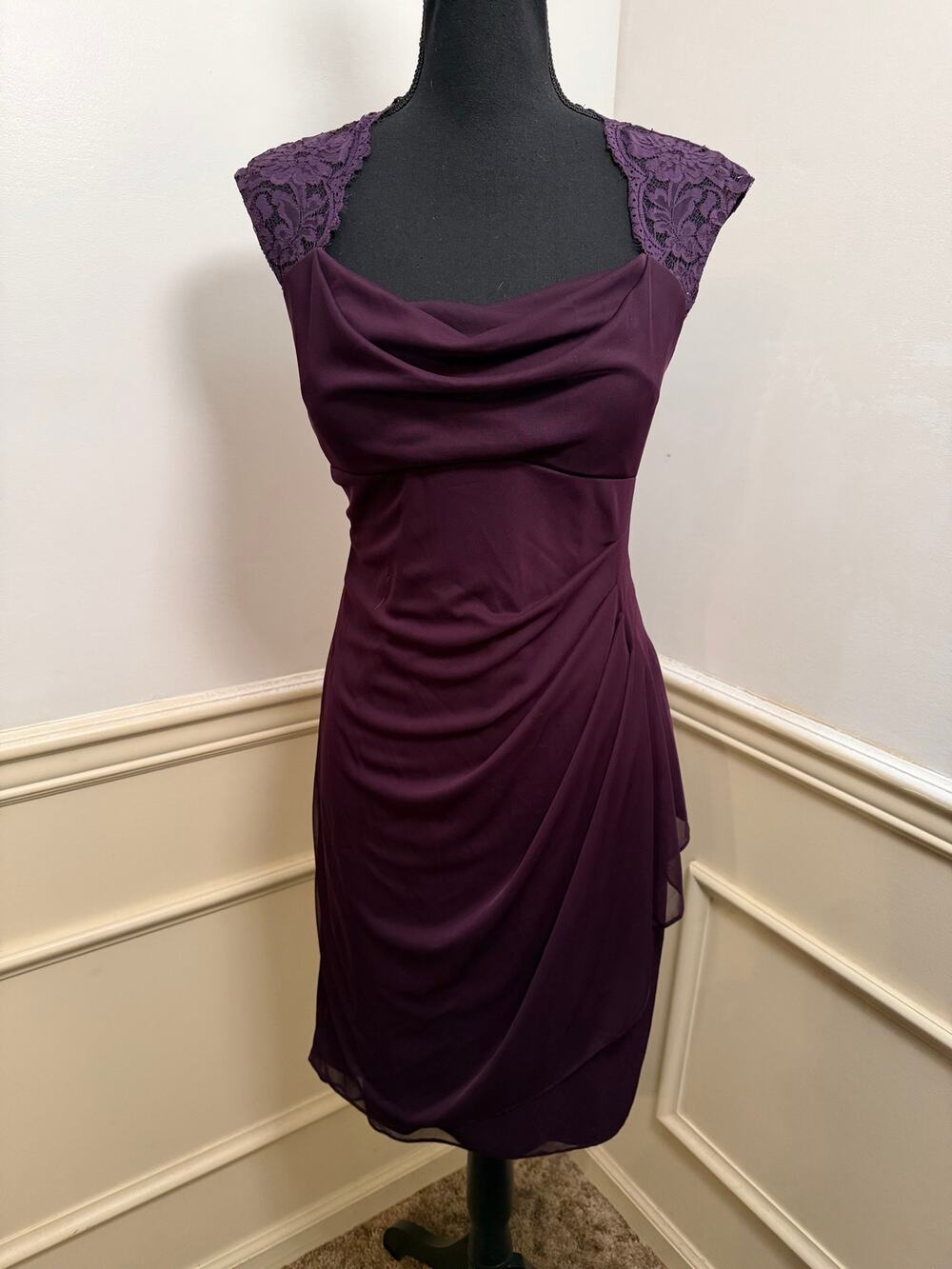 Vintage Y2K Xscape by Joanna Chen Purple Lace Cap Sleeve Ruched Cocktail Dress